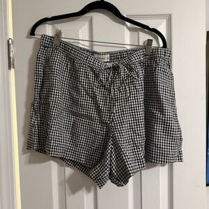 EUC Abercrombie Linen blend gingham shorts